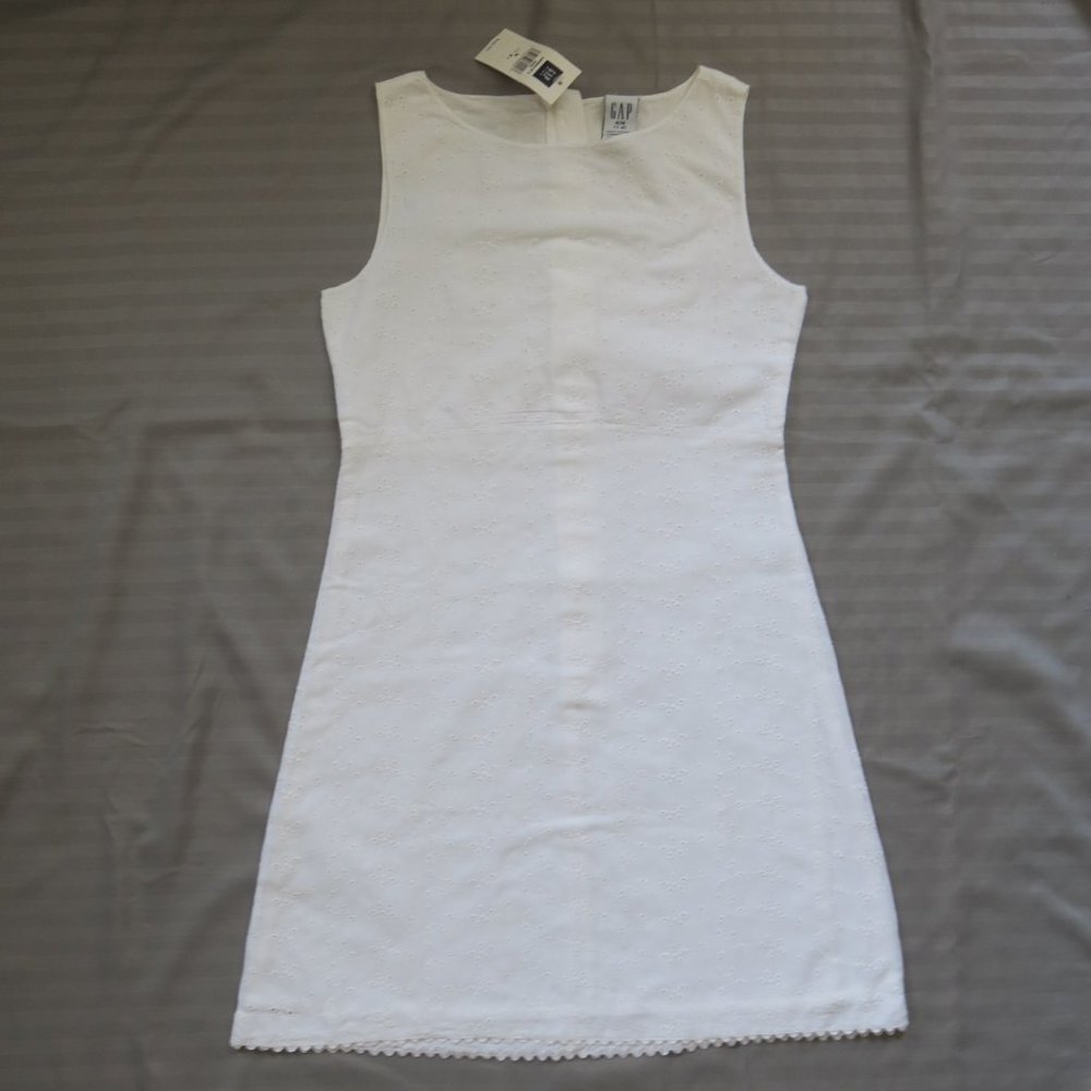 GapKids Girls White Eyelet, Lined Dress  Size 7/8 Med  NWT